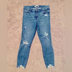 Abercrombie Super Skinny Ankle Jeans. Size 28/6.